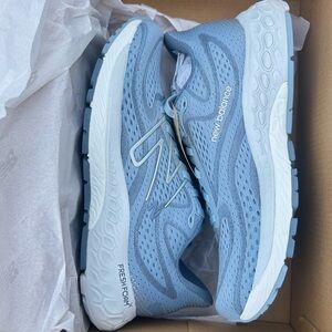 New Balance Fresh Foam X 880v13 (NWT IN BOX)